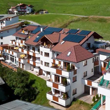 Hotel Garni Philipp Serfaus Buitenkant foto