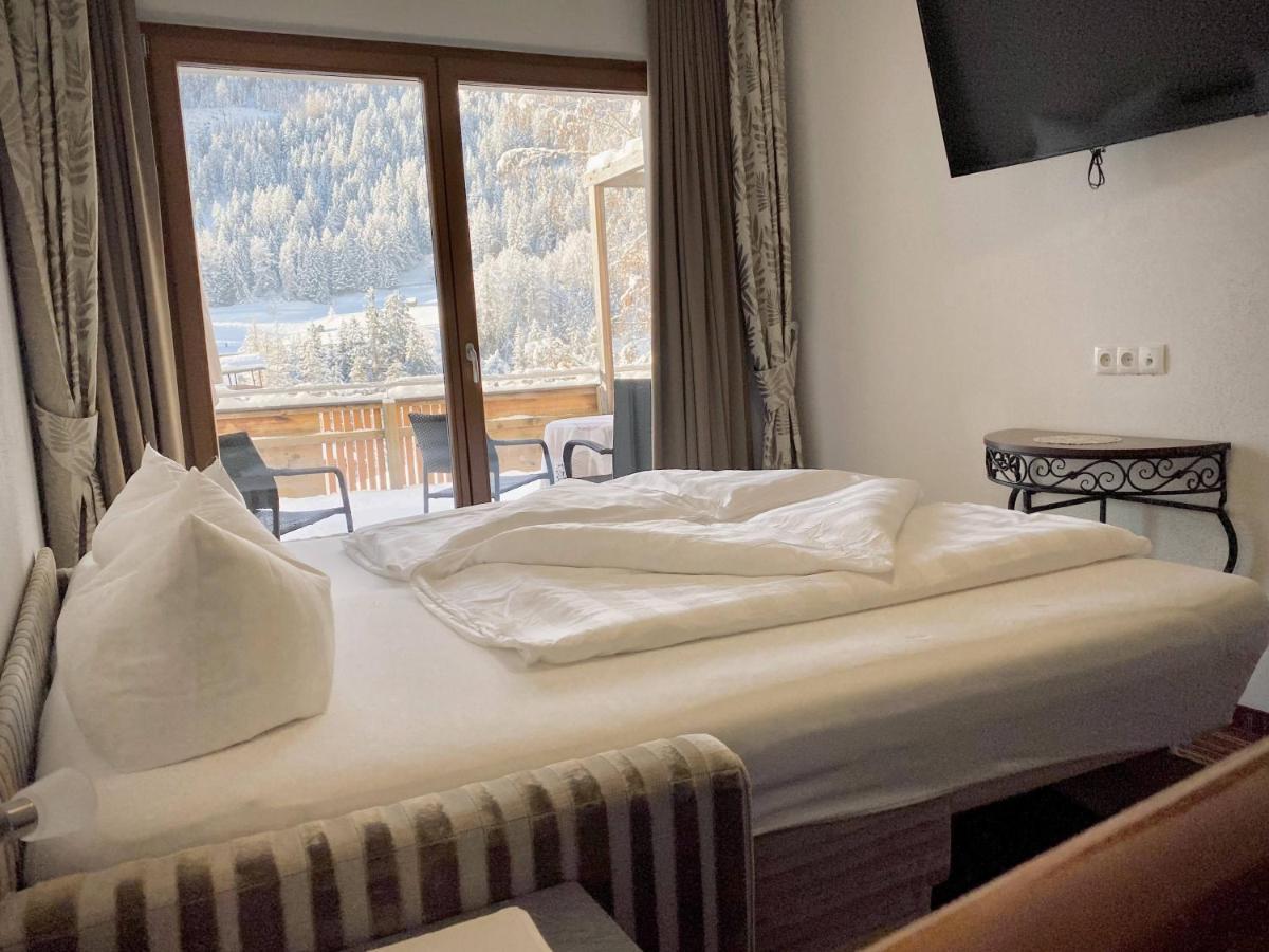 Hotel Garni Philipp Serfaus Buitenkant foto