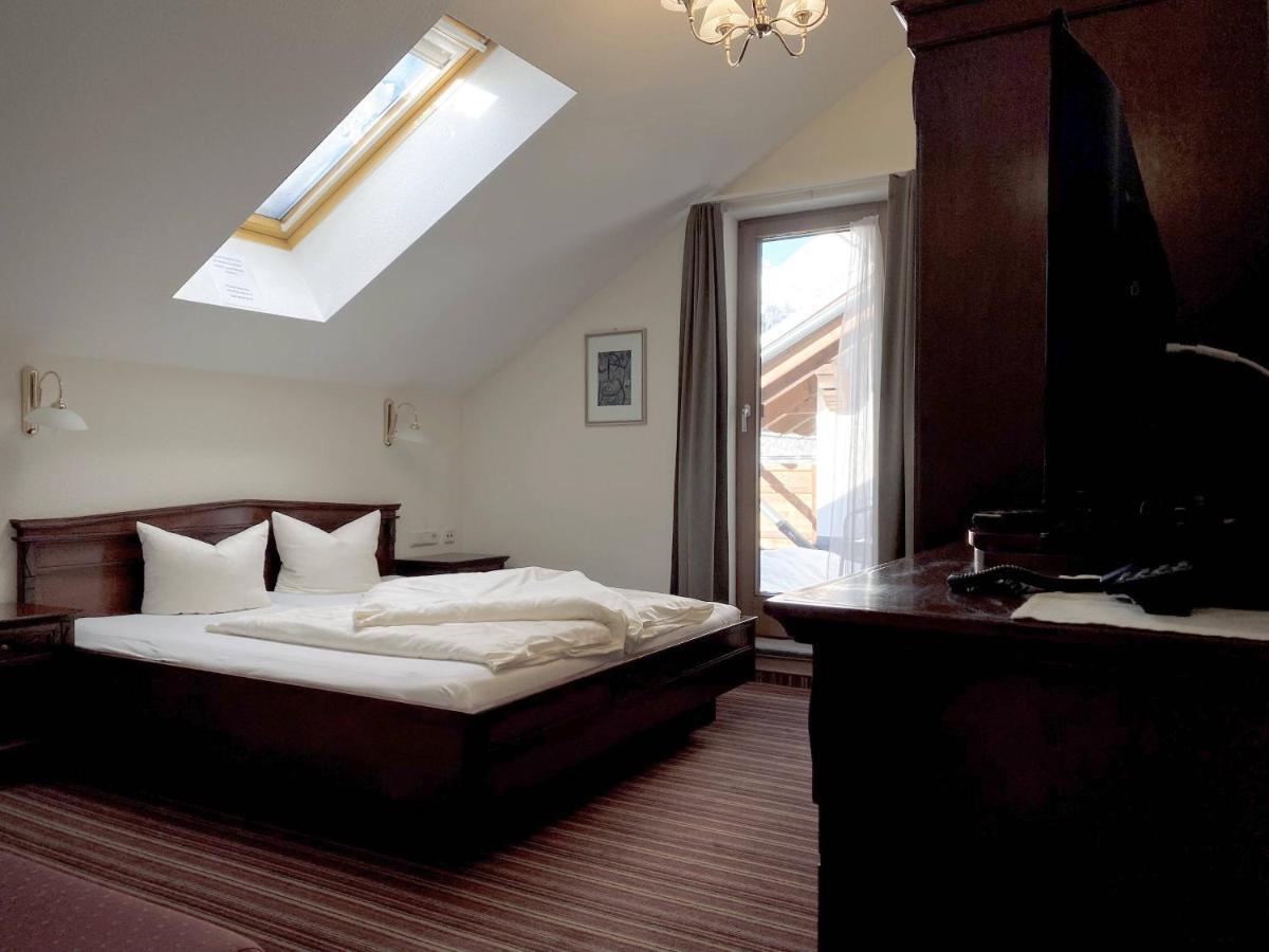 Hotel Garni Philipp Serfaus Buitenkant foto